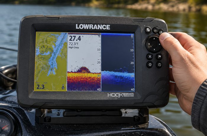 Lowrance HOOK Reveal 5 SplitShot with tri-panel display